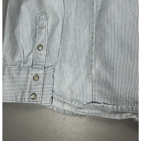 Gap 1969 Denim Pearl Snap Shirt Womens XL Light Blue Stripe Western Country - Picture 8 of 14